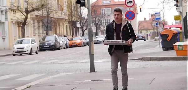  Boyfun - Pizza Delivery Leads To Bareback Fuck
